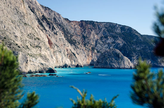porto-katsiki-water-and-cliff