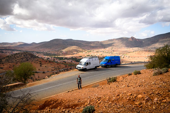 tafraoute-morocco-by-campervan-mountain-road