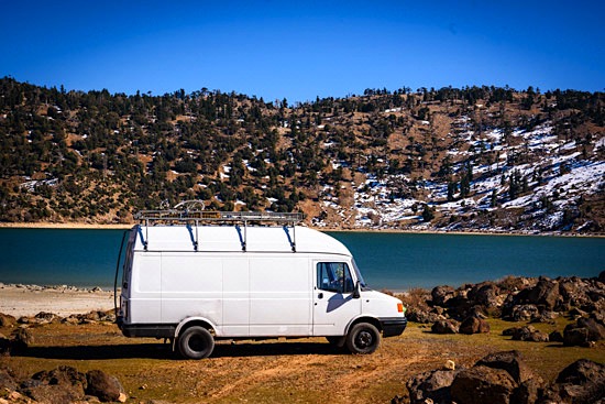 middle-atlas-lake-morocco-campervan-7