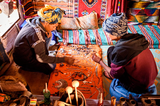 shopping-souks-morocco-jewelry