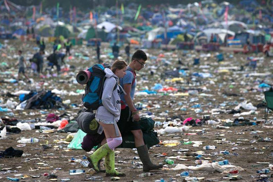 glastonbury-festival-2016-by-campervan-cleanup